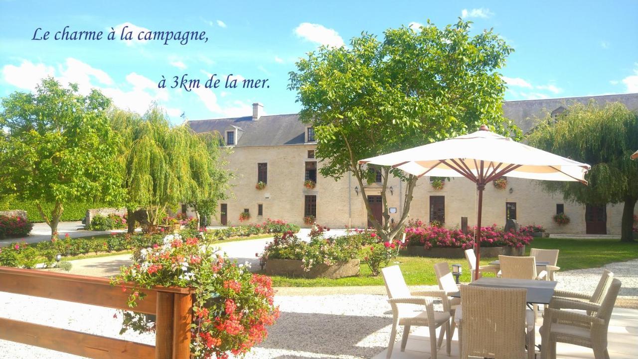 Hotel Le Manoir De Mathan Crepon A La Campagne 5 Mn D'Arromanches Et 10 Mn De Bayeux Exterior foto