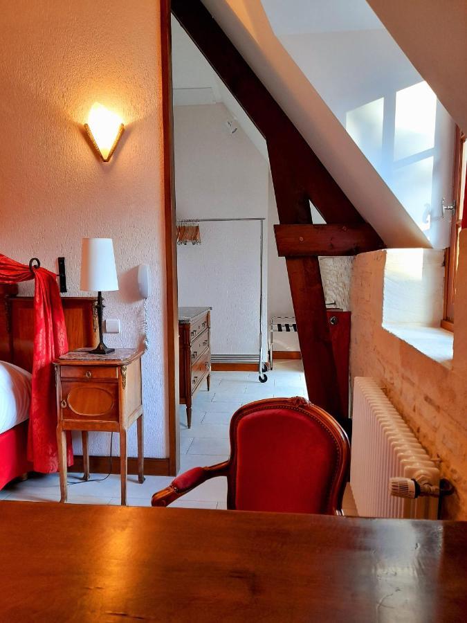Hotel Le Manoir De Mathan Crepon A La Campagne 5 Mn D'Arromanches Et 10 Mn De Bayeux Exterior foto